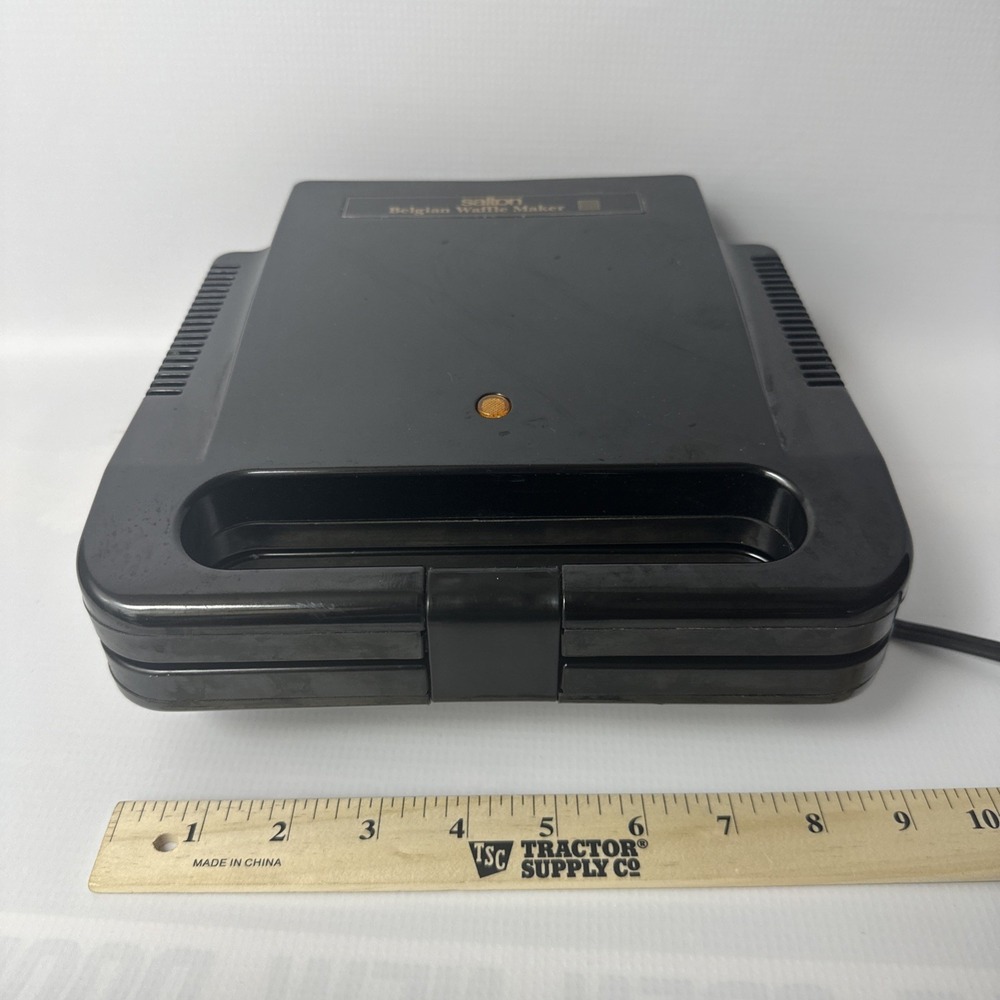 Vintage Salton Electric Belgian Waffle Maker Model WM-4 Black Nonstick Works - Picture 2 of 8